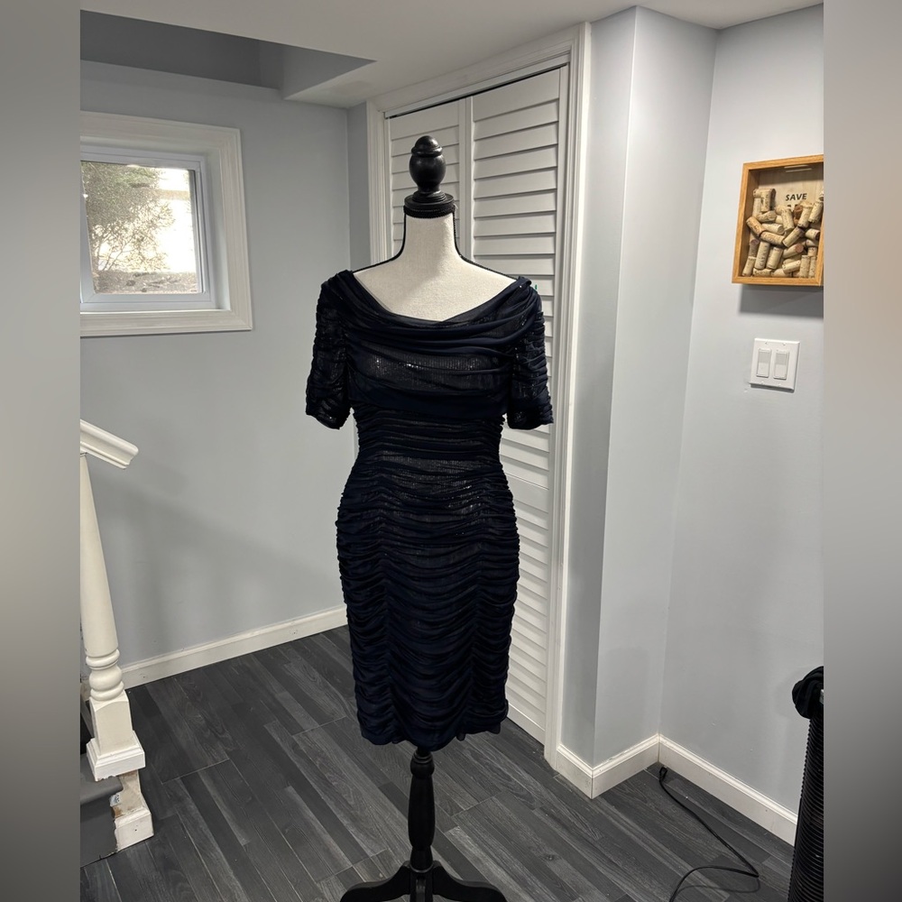 Adrianna Papell navy blue Ruched Off-Shoulder Bodycon Midi Dress, Size:6